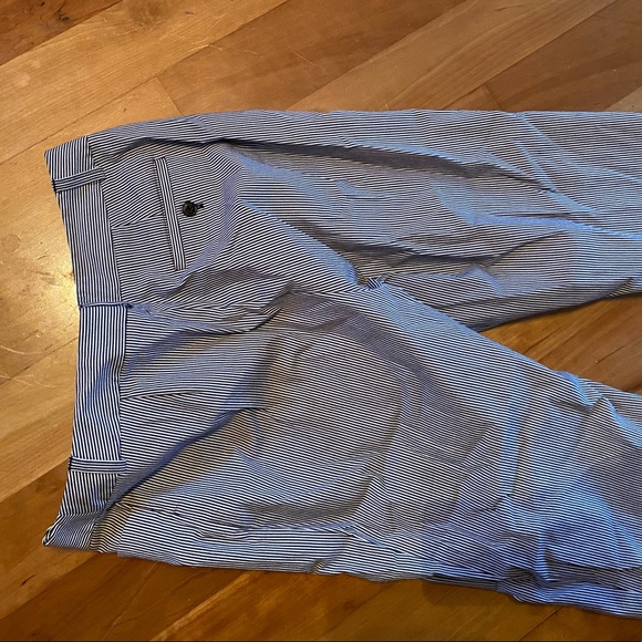 Anne Klein pants - Picture 2 of 2